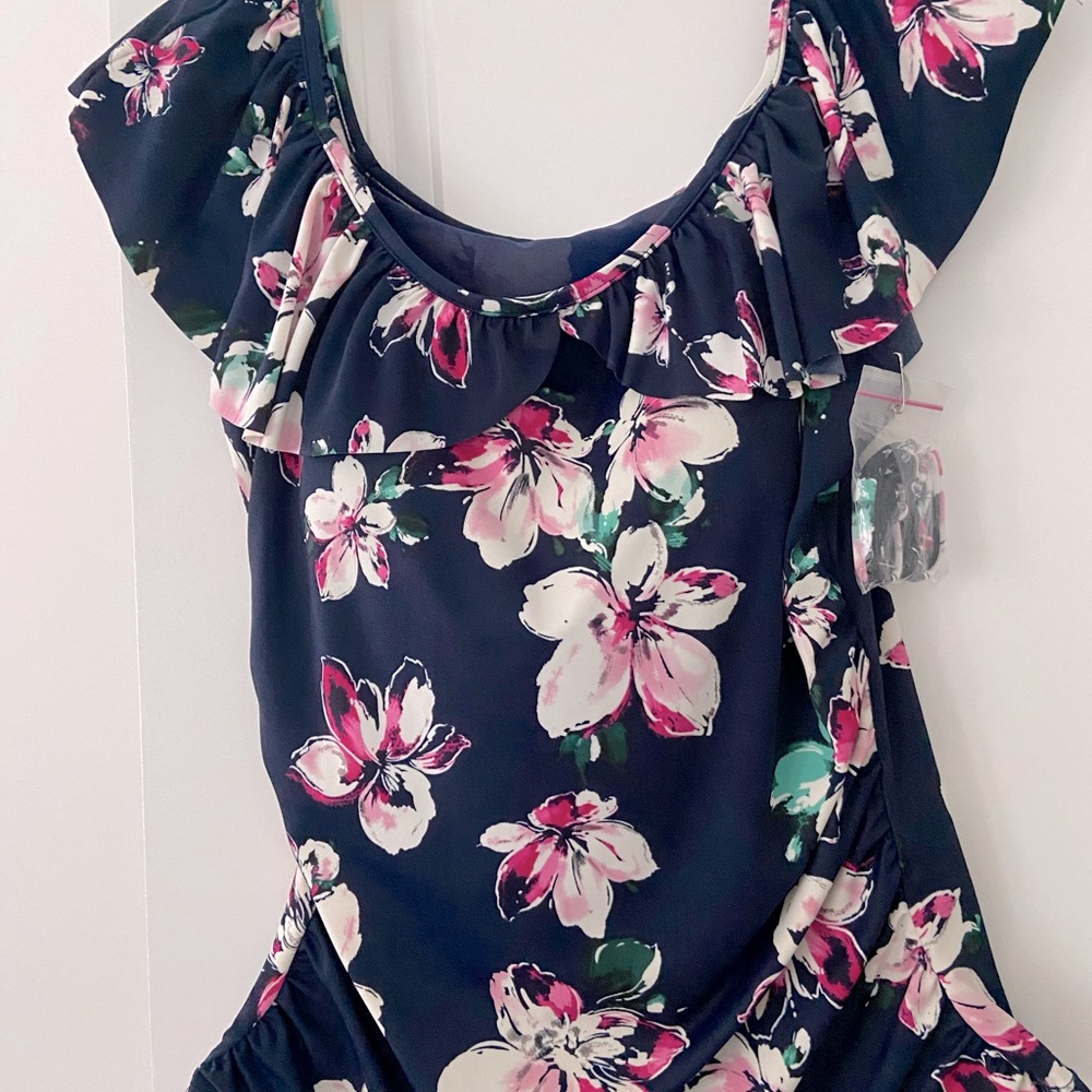 BEAUTIFUL TANKINI TOP!